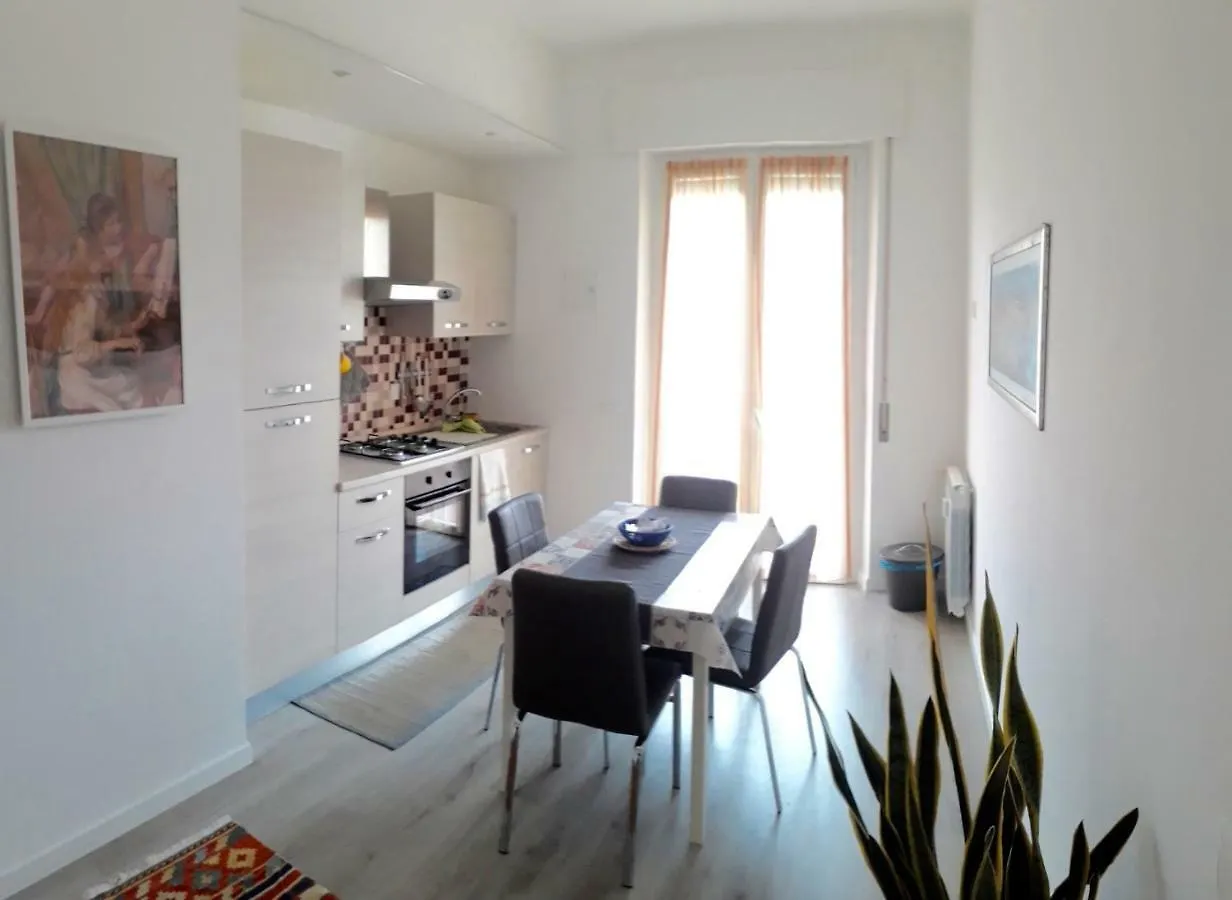 A Magiun 2 Apartment Genoa