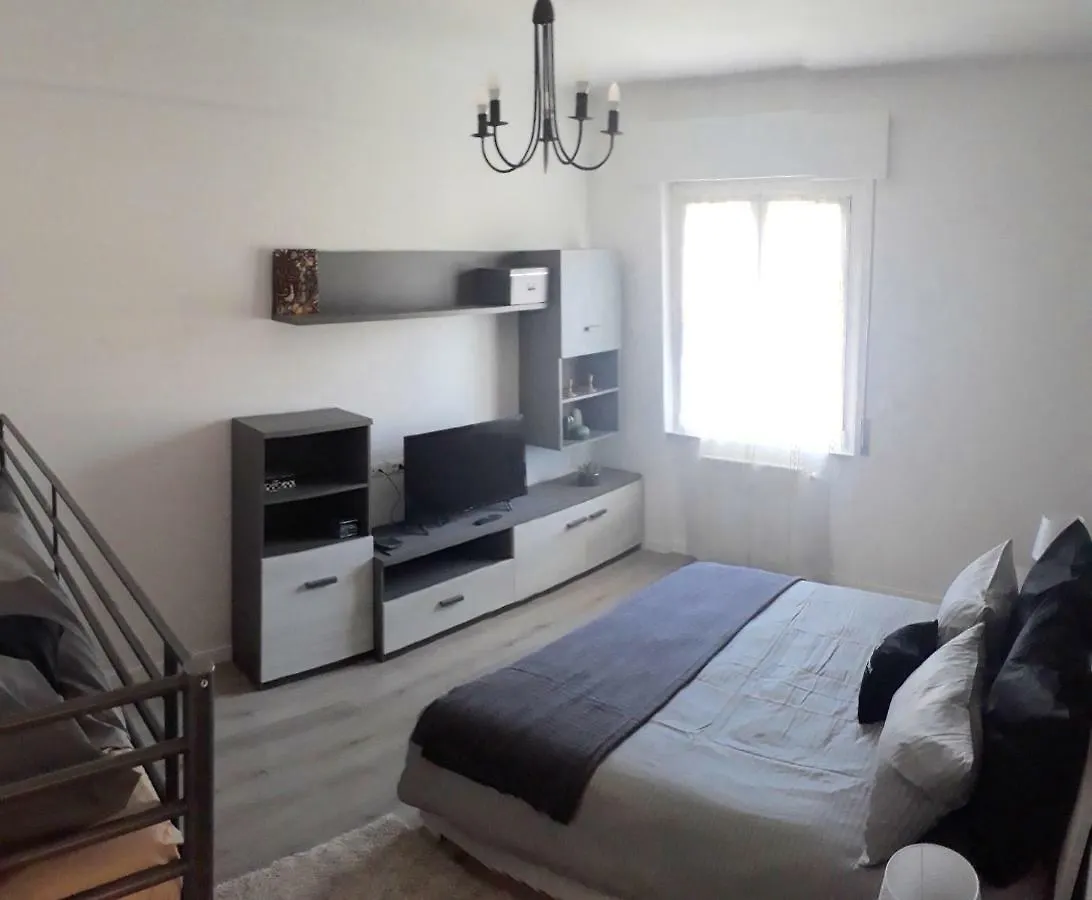 A Magiun 2 Apartment Genoa 0*,  Italy