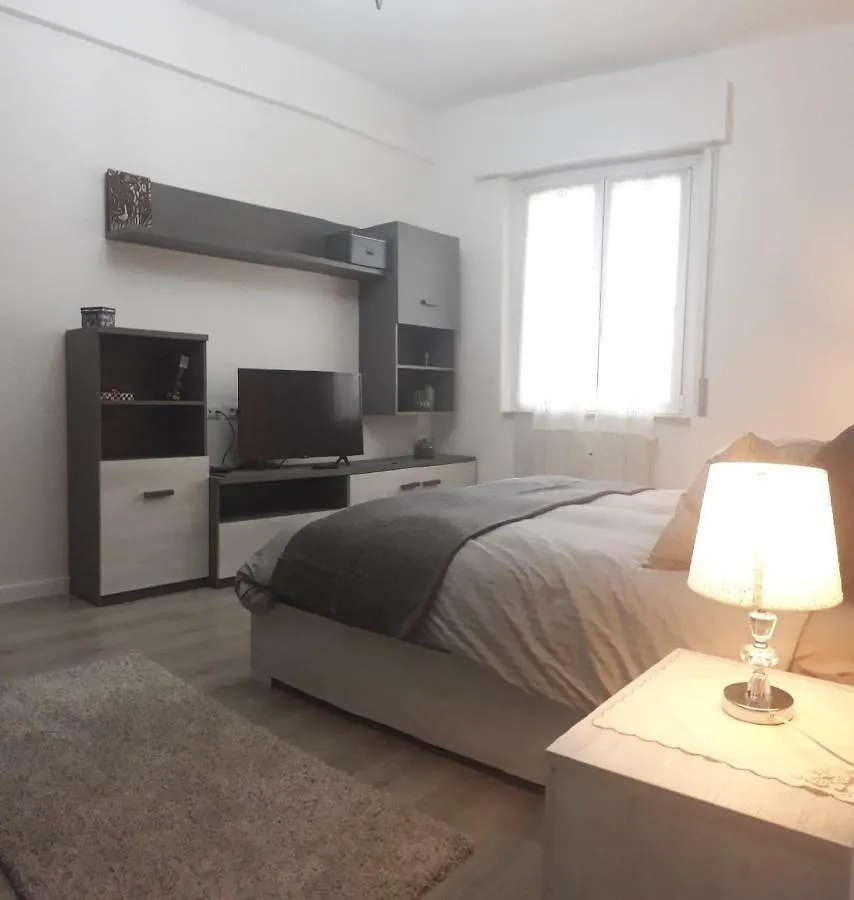 A Magiun 2 Apartment Genoa